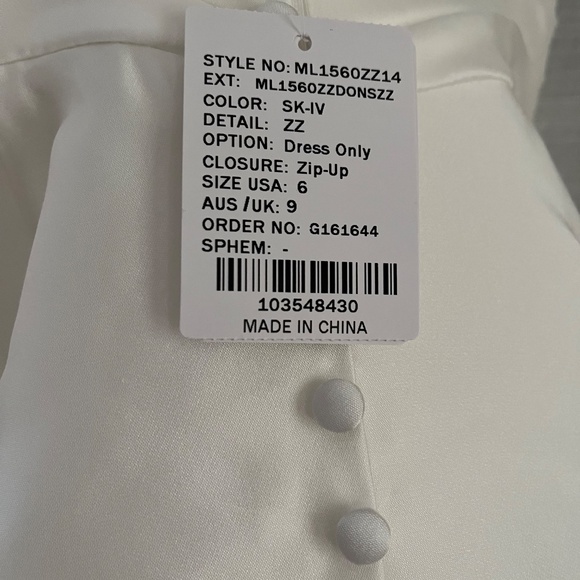 BRAND NEW Martina Liana Wedding Dress - Picture 4 of 7